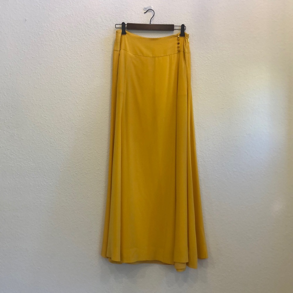 Stunning Tory Burch 100% Silk Floor Length Skirt